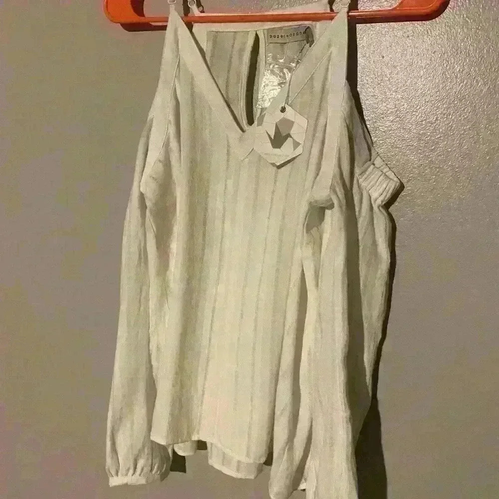 Paper crane cold shoulder top